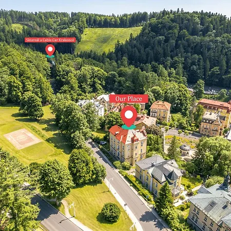 Luxury New Near The Colonnade With Parking & 4 Min To The Center - Near The Forest アパート