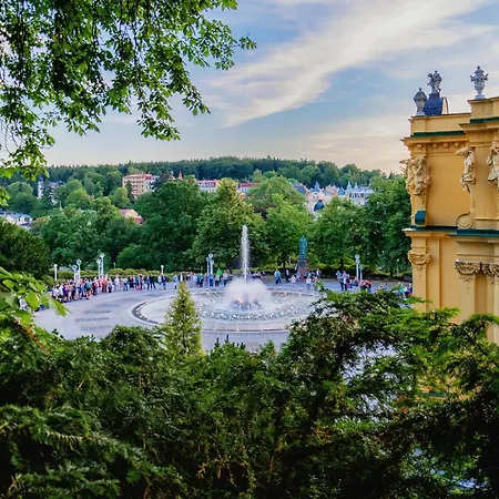 Spacious 2Br Apartment - 90M2 - Parking - 4Min Colonnade