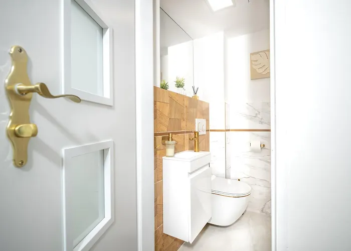 Spacious 2Br Apartment - 90M2 - Parking - 4Min Colonnade * Mariánské Lázně