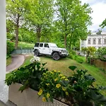 Spacious 2br - 90m2 - Parking - 4min Colonnade * 玛丽亚温泉