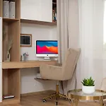 Spacious 2br - 90m2 - Parking - 4min Colonnade * 玛丽亚温泉