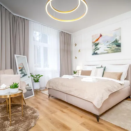 Luxury New Near The Colonnade With Parking & 4 Min To The Center - Near The Forest Mariënbad