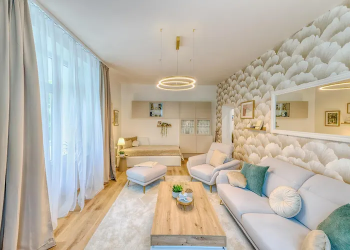 Spacious 2Br Apartment - 90M2 - Parking - 4Min Colonnade Daire