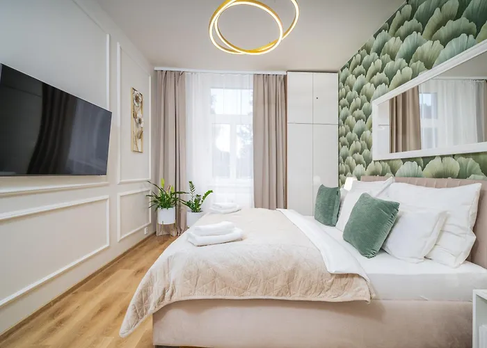 Spacious 2Br Apartment - 90M2 - Parking - 4Min Colonnade *